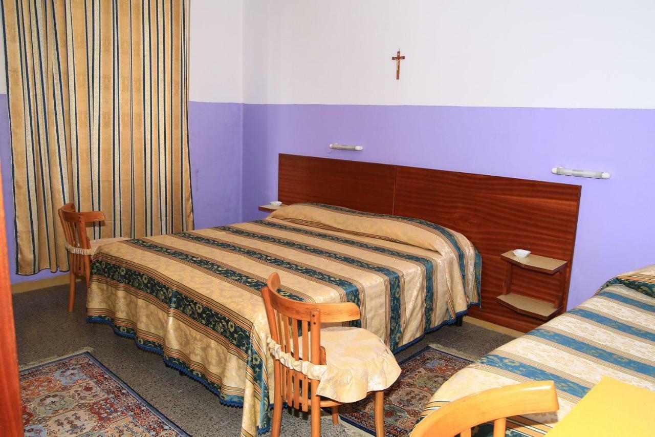 San Vincenzo Hotel 2*